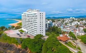 Guarapari com elevador, reformado, Wi-Fi, TV com Smart, vista e estacionamento